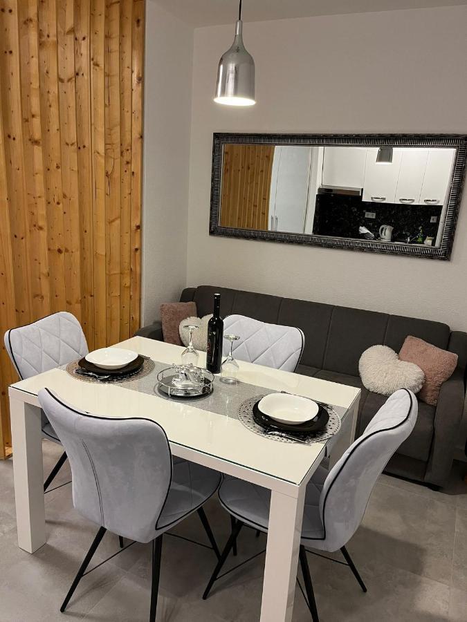 Апартаменты Studio Apartman Implex Джяково Экстерьер фото